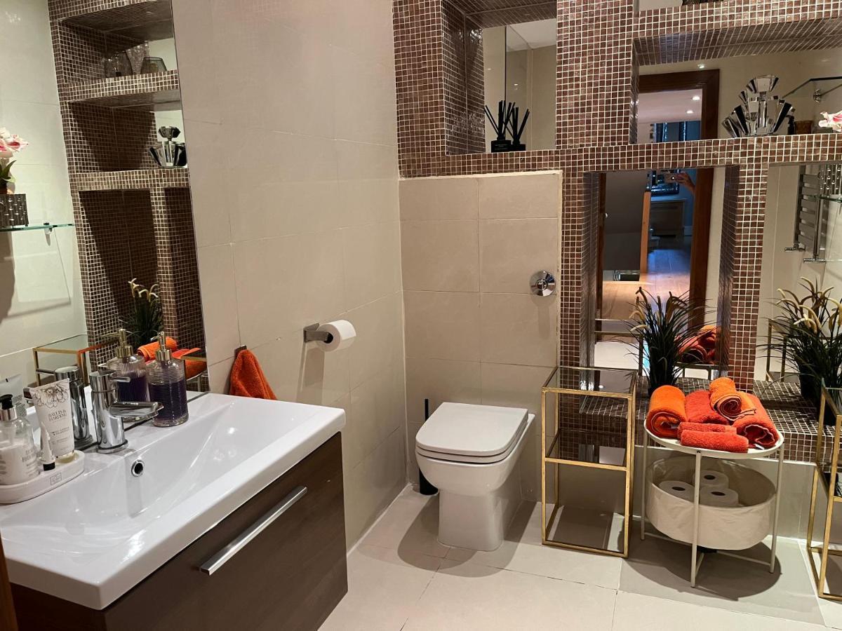 Mansion Queensberry Лондон Екстериор снимка
